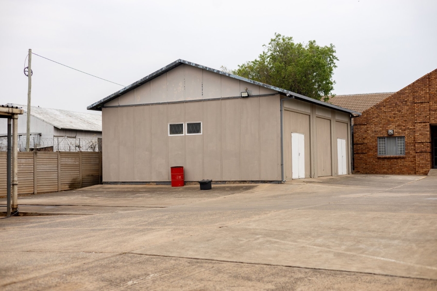 To Let commercial Property for Rent in Queenstown Central Eastern Cape